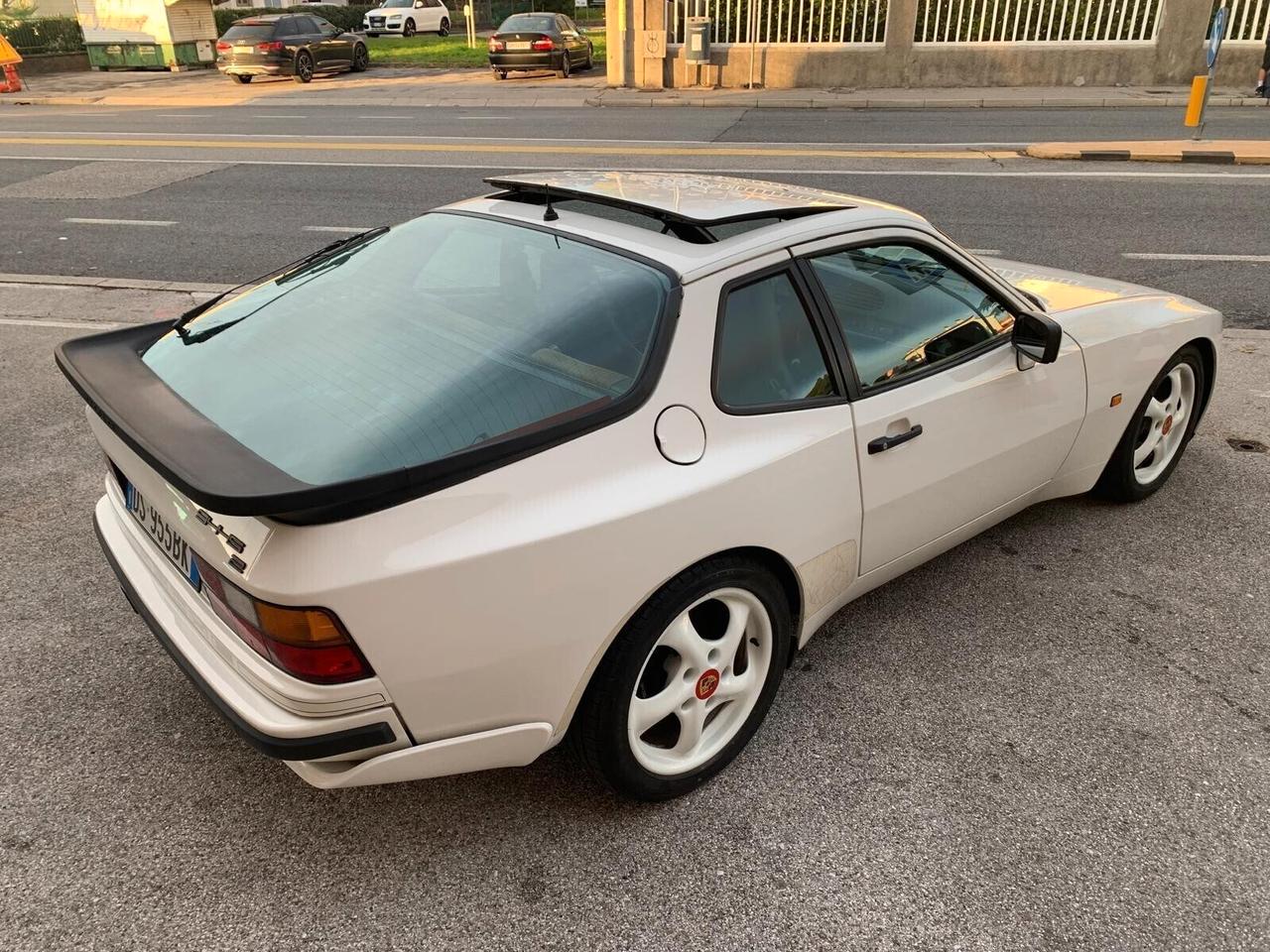 Porsche 944 S2 ASI
