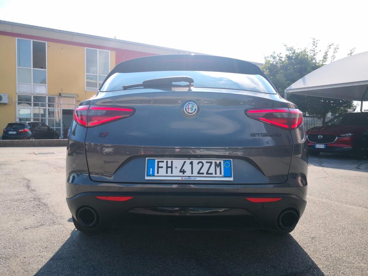 Alfa Romeo Stelvio 2.2 Turbodiesel 210 CV AT8 Q4 ***TELECAMERA***