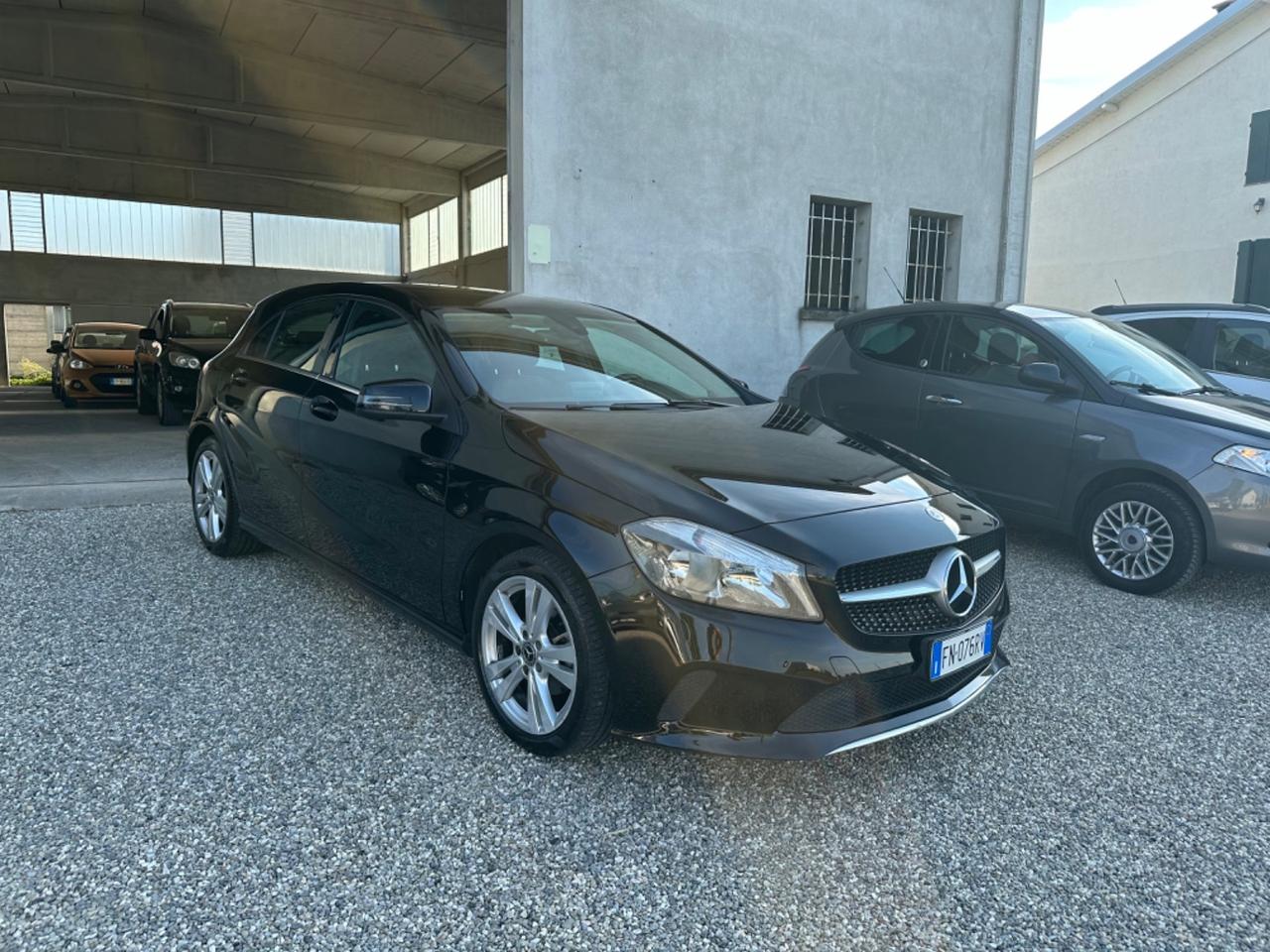 Mercedes-benz A 180 A 180 d Automatic Sport