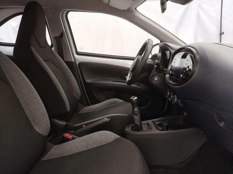 Toyota Aygo X 1.0B (72 CV) Active