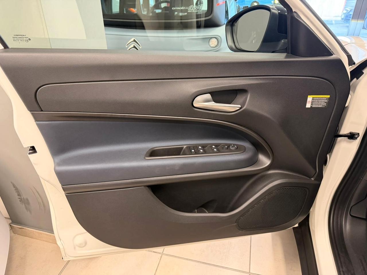 Alfa Romeo Junior 1.2 145 CV Hybrid eDCT6 RATE DA 260 AL MES