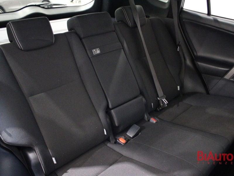 Toyota RAV4 Hybrid 2.5 HV 197cv E-CVT Dynamic+ 2WD