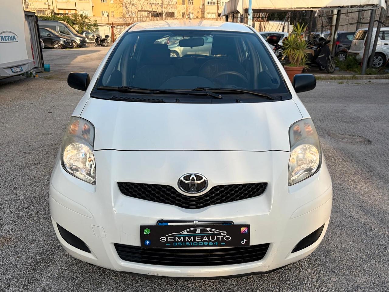 Toyota Yaris 1.0 69Cv 5 porte 12 MESI DI GARANZIA