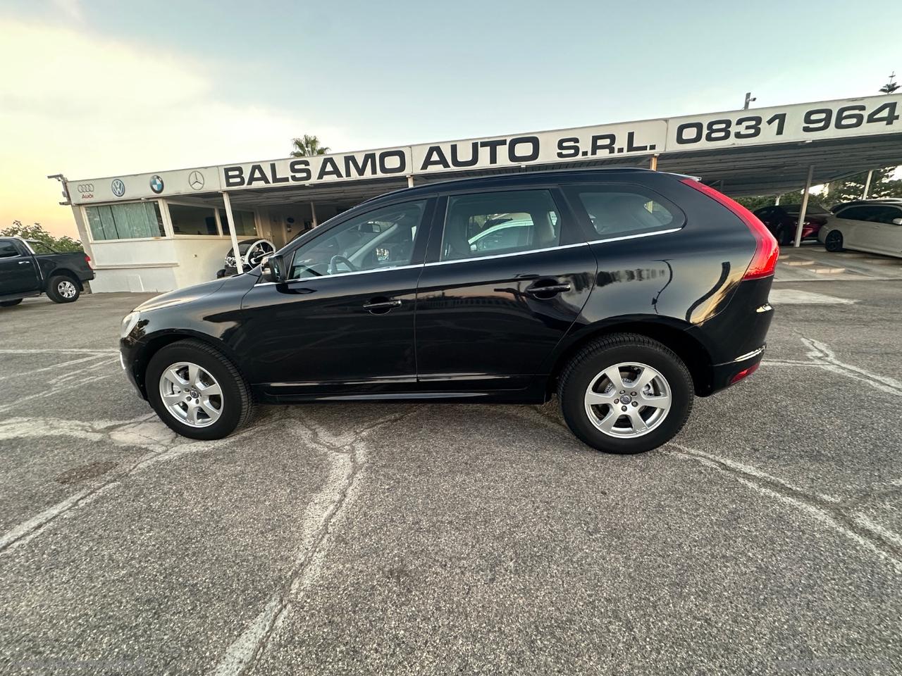 VOLVO XC60 AWD 2.4D Momentum