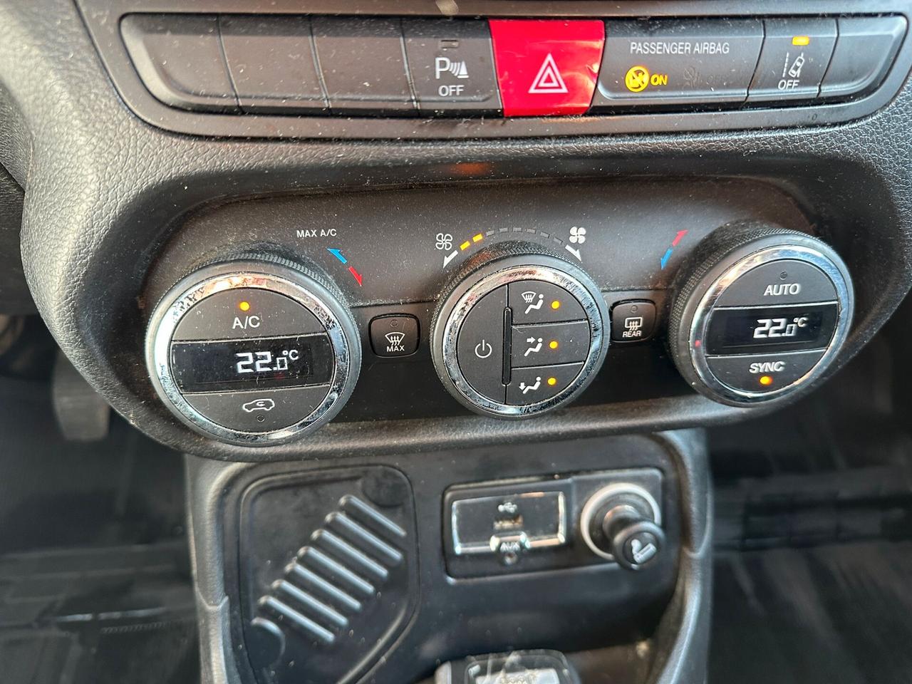 Jeep Renegade 1.6 Mjt 120 CV Longitude