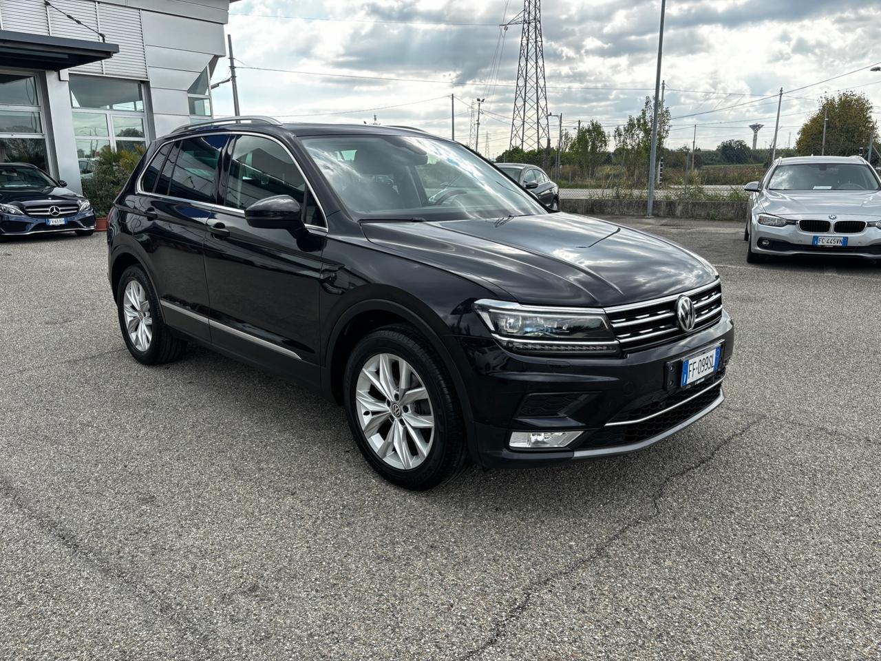 Volkswagen Tiguan 2.0 TDI SCR DSG Executive BlueMotion Technology - 2016