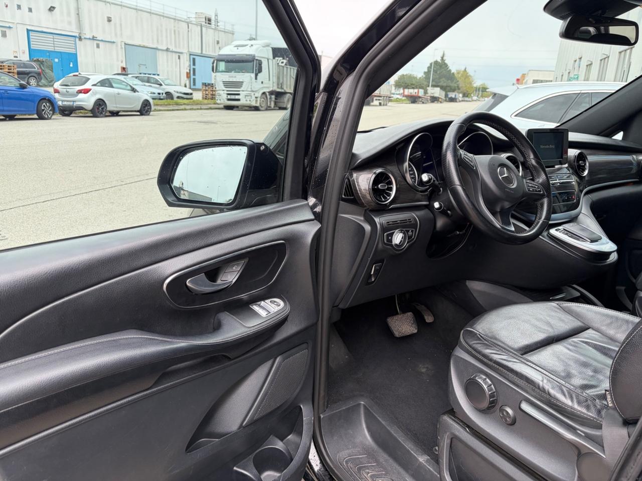 Mercedes-benz V 220 d Automatic 4Matic Premium Extralong