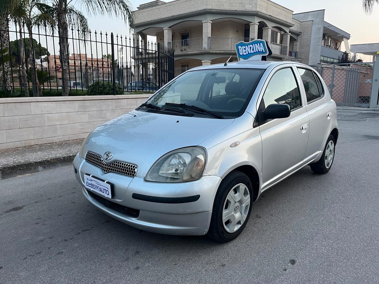 Toyota Yaris 1.0 benzina 5 porte Clima+Idroguida