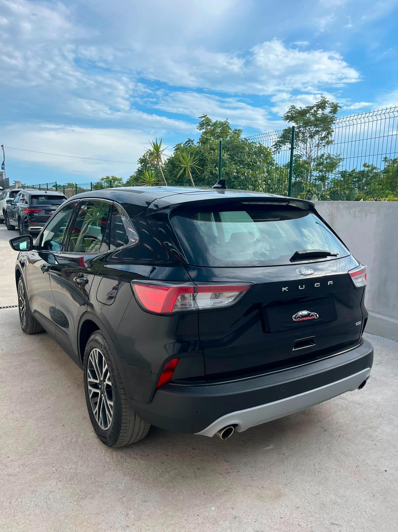 Ford Kuga 2.5 Plug In Hybrid 225 CV CVT 2WD Titanium