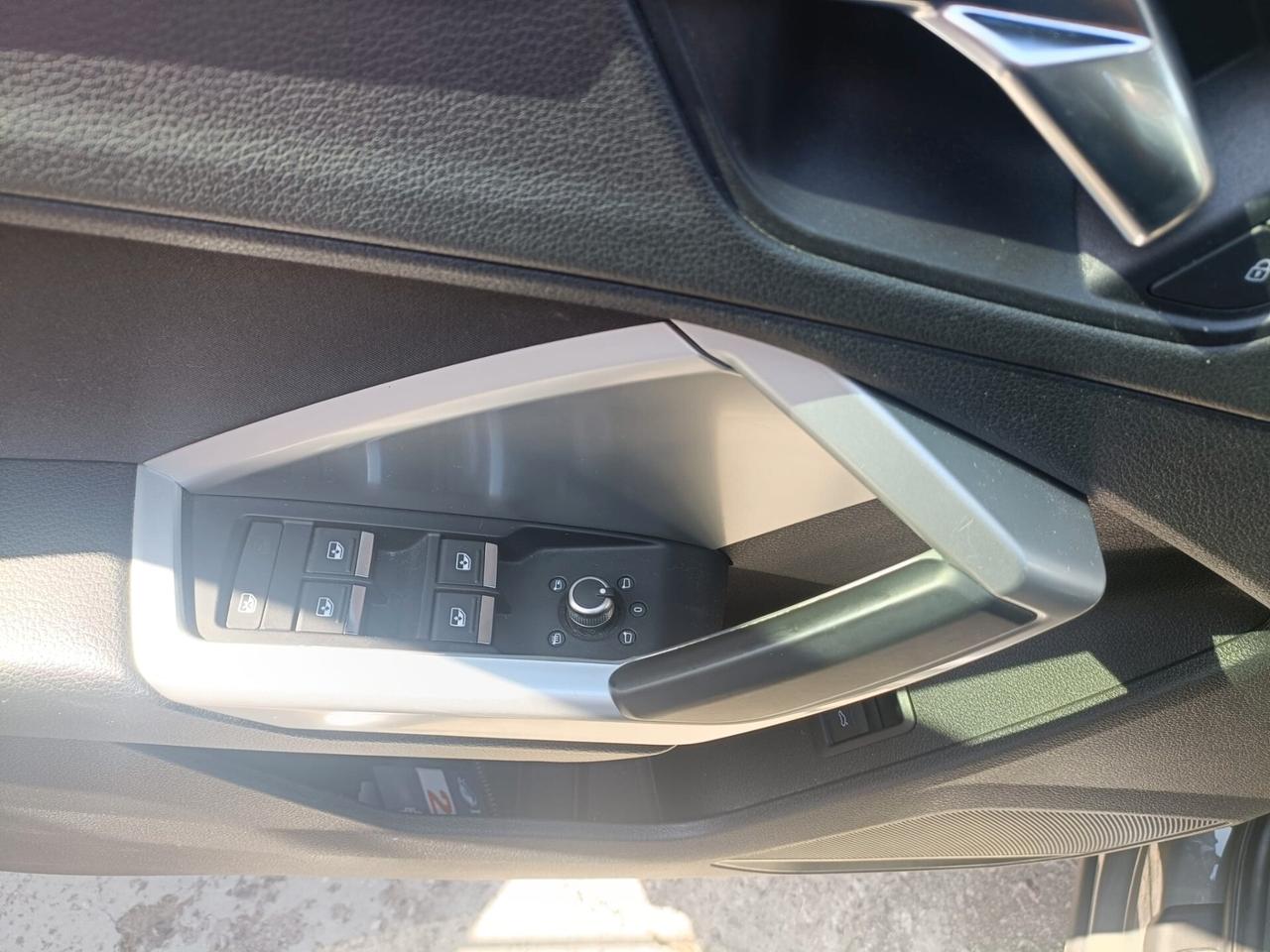 Audi Q3 35 TDI S tronic Business Advanced