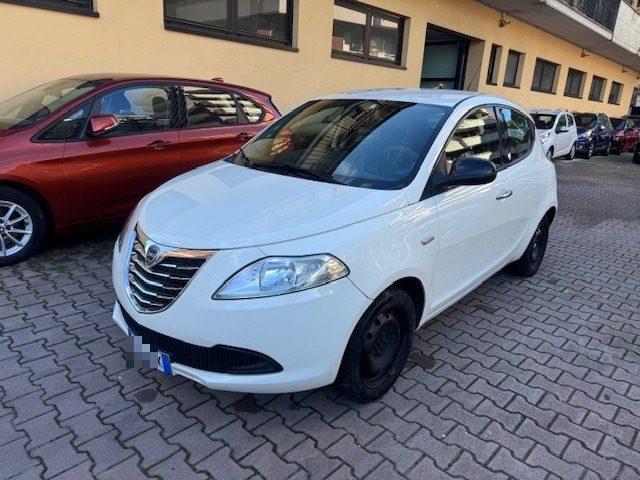LANCIA Ypsilon 1.2 69 CV 5 porte GPL Ecochic Silver