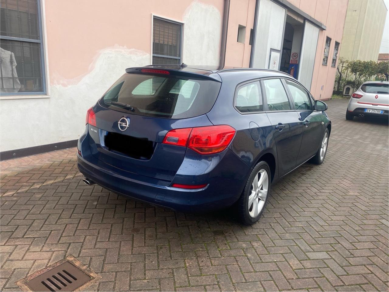 Opel Astra 1.4 Turbo 140CV Sports Tourer GPL Tech Elective