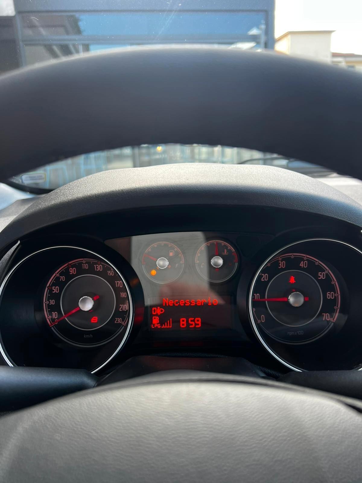 Fiat Punto 1.4 8V 5 porte Easypower Street