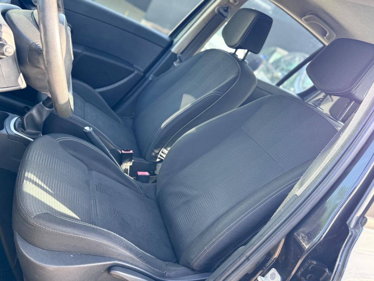 Renault Clio 1.2 GPL Benzina 75cv - Neopatentati 2010