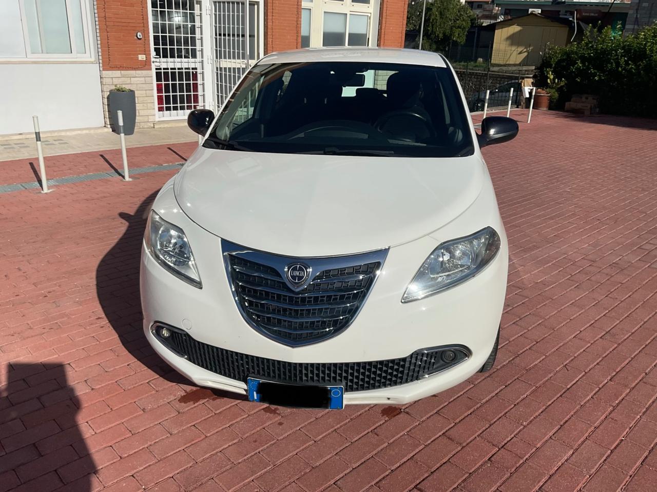 Lancia Ypsilon 1.2 69 CV 5 porte 30th Anniversary