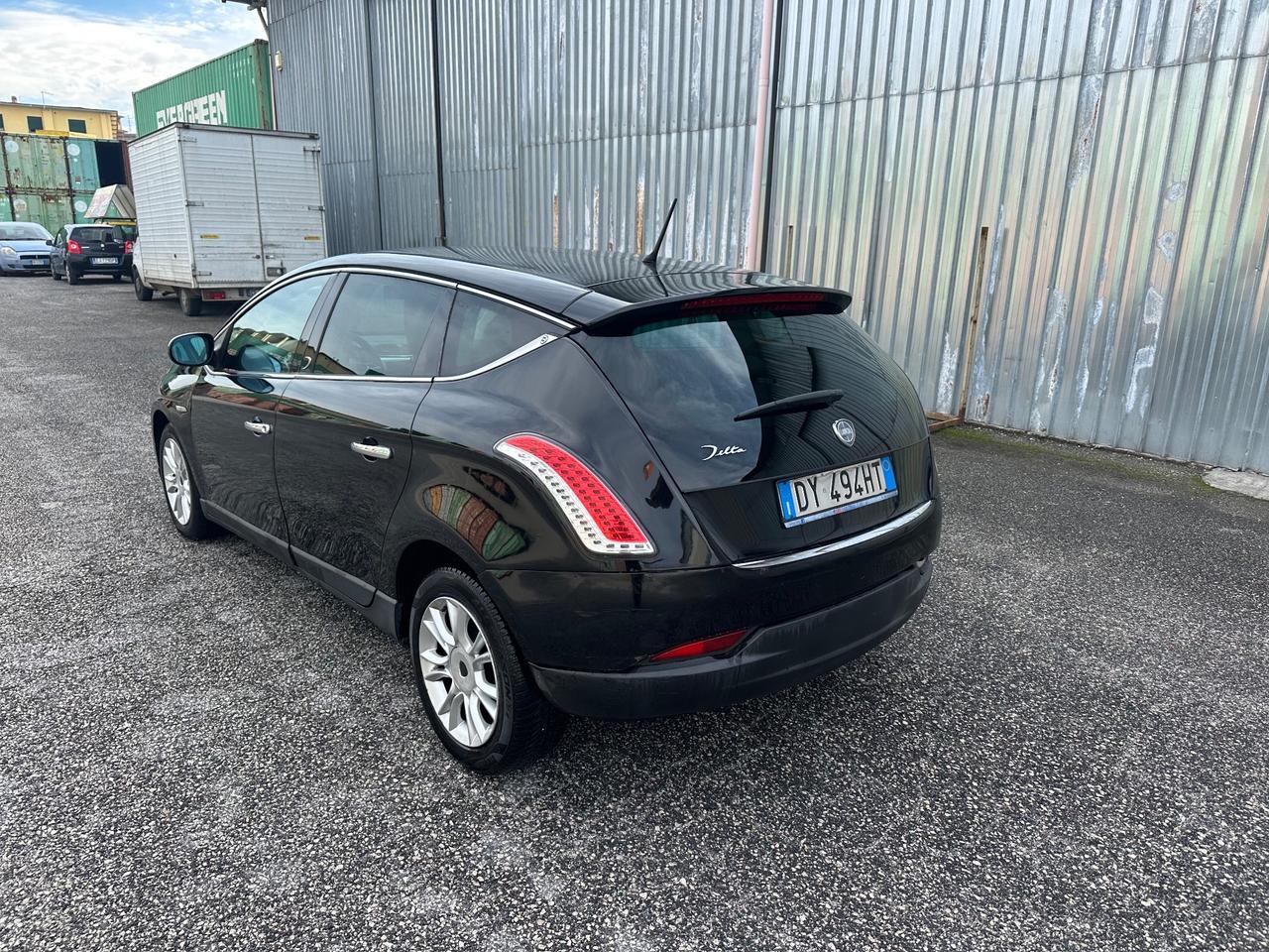 Lancia Delta 1.6 MJT DPF Silver