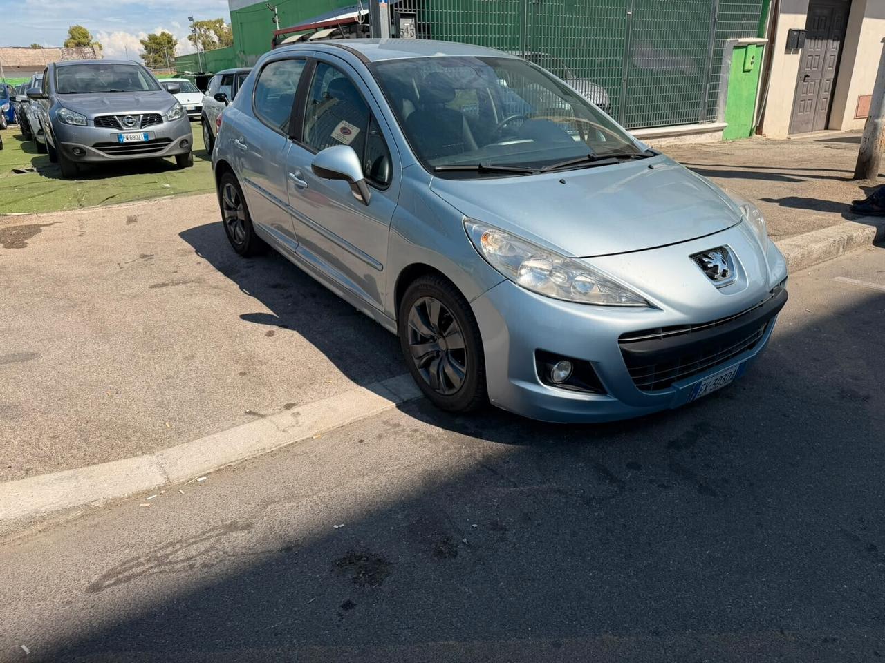 Peugeot 207 1.4 HDi 70CV 5p. Active