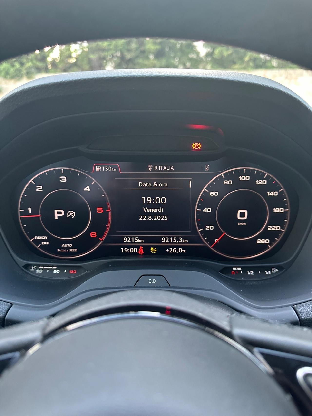 Audi Q2 30 TDI S tronic Identity Black