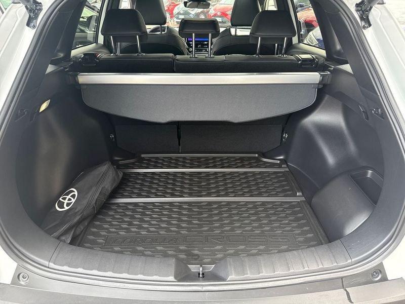 Toyota Corolla Cross Corolla Cross 2.0h Lounge fwd 197cv e-cvt