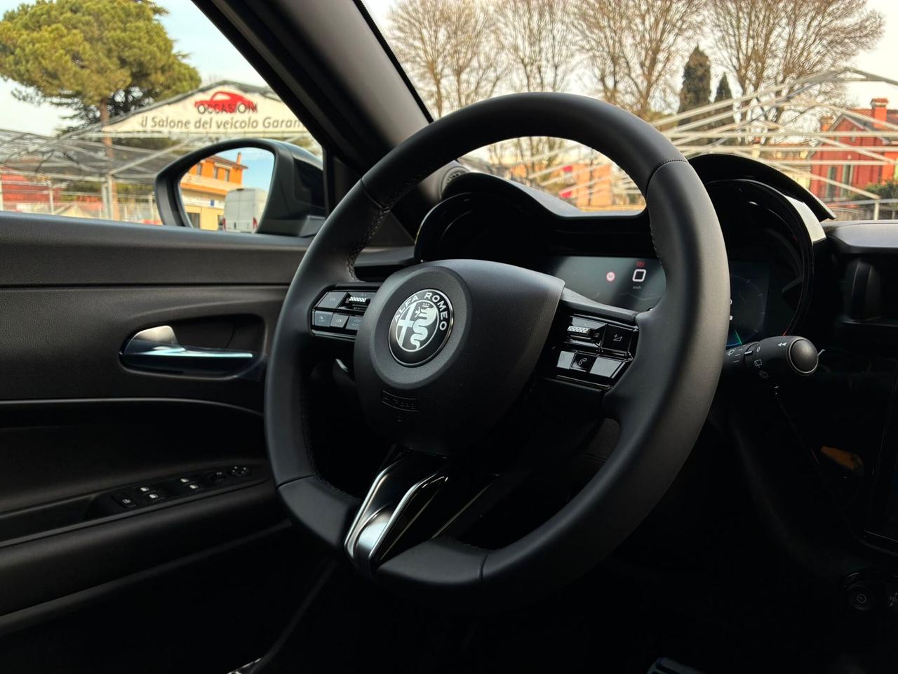 Alfa Romeo Junior 1.2 145 CV Hybrid Speciale TECHNO