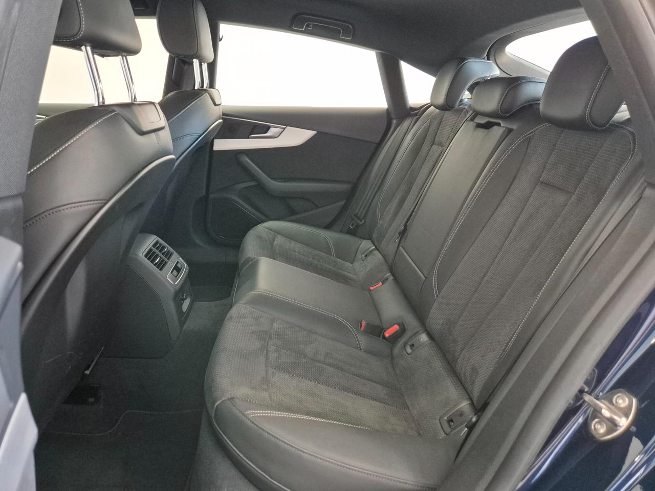 Audi A5 SPB 40 g-tron S tronic line edition