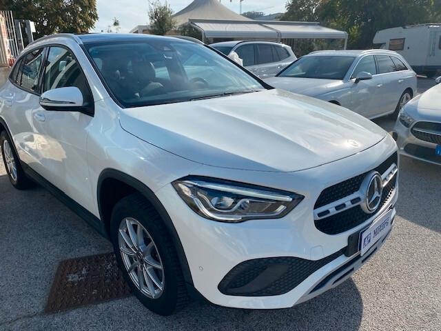 Mercedes GLA 180 d Automatic Business Extra 2000 116 Cv 2021 LED/Tetto