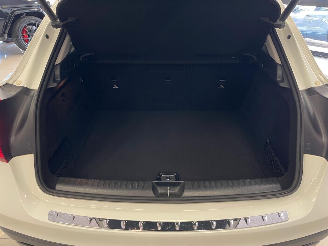 Mercedes-benz GLA 200d 136cv AMG Premium