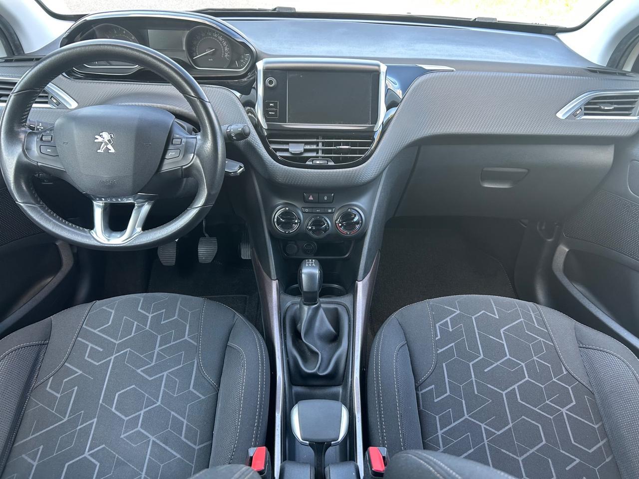 Peugeot 2008 PureTech 82 Allure *Neo patentati *