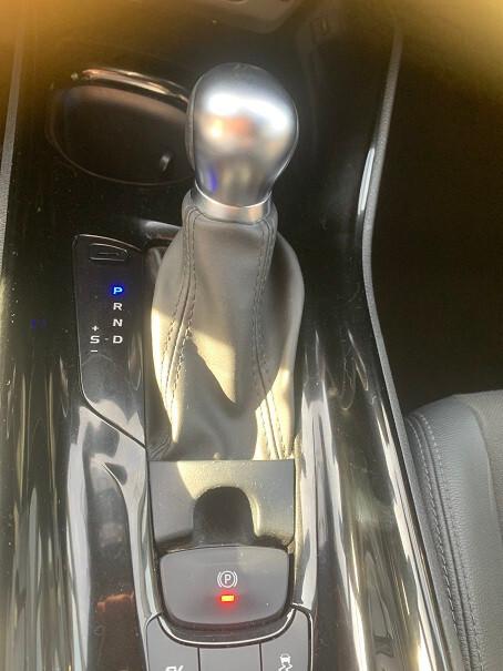 Toyota C-HR 2.0 Hybrid E-CVT Morebusiness