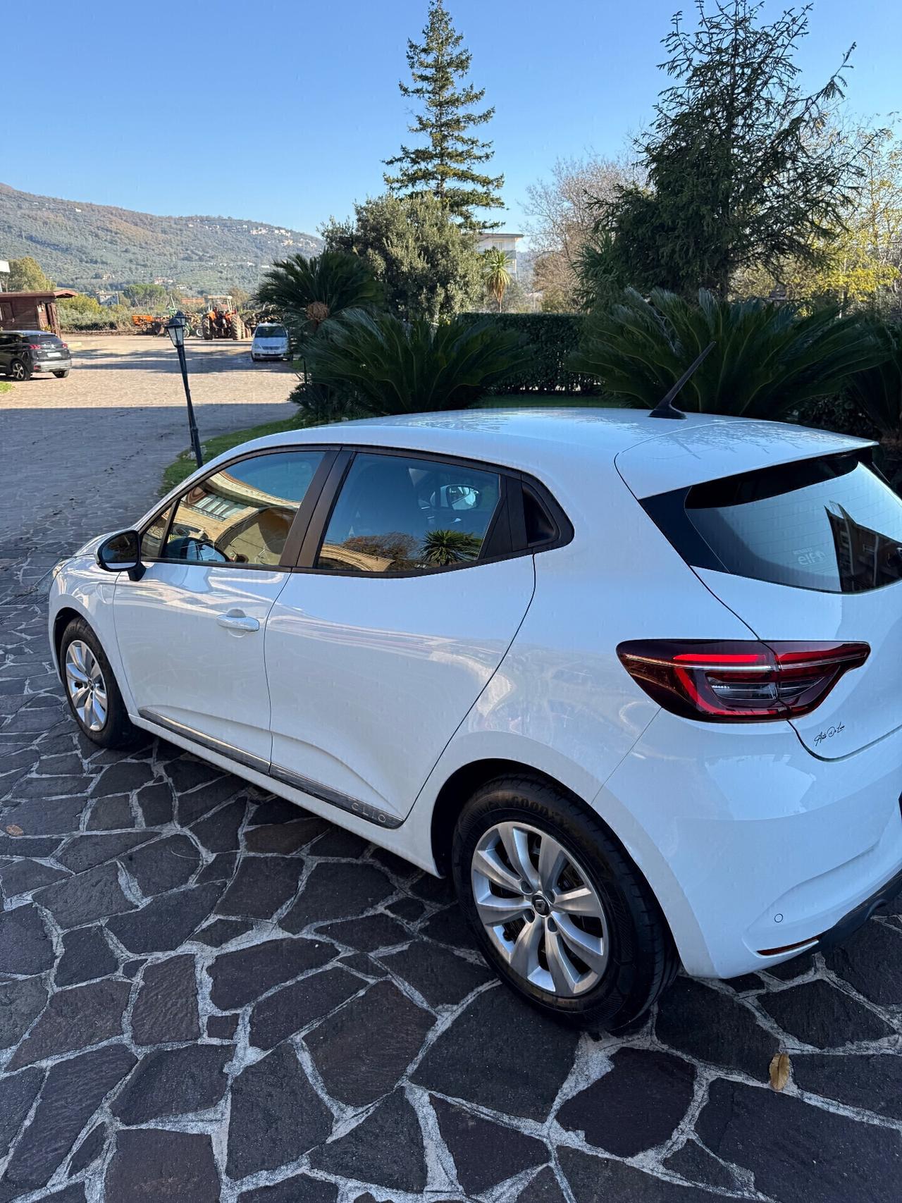 Renault Clio 1.5 Diesel nuovo modello uni proprietario X neo patentati