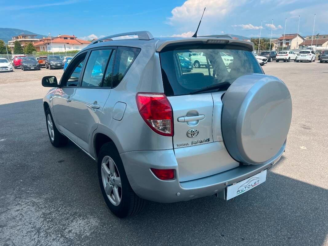 Toyota RAV4 2.2 d-4d 136cv