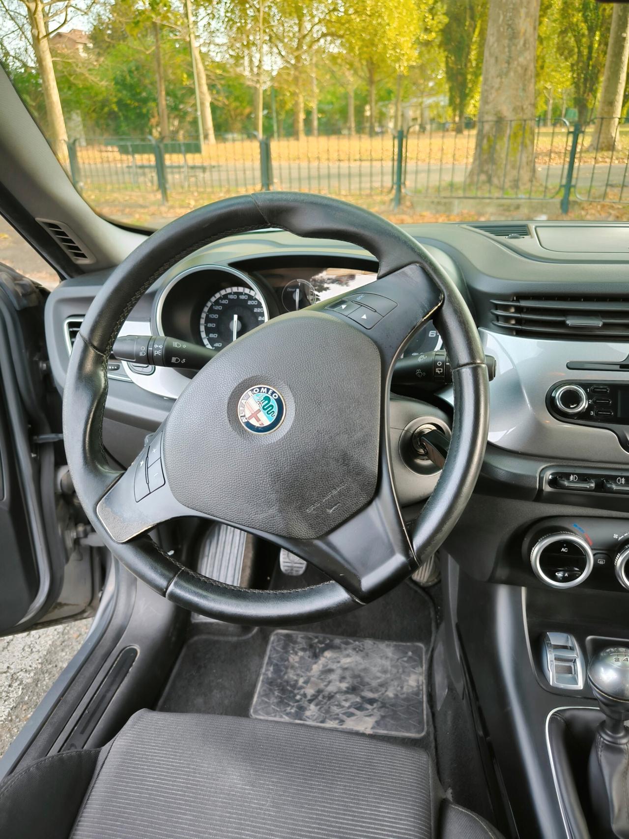 Alfa Romeo Giulietta 1.6 JTDm-2 105 CV