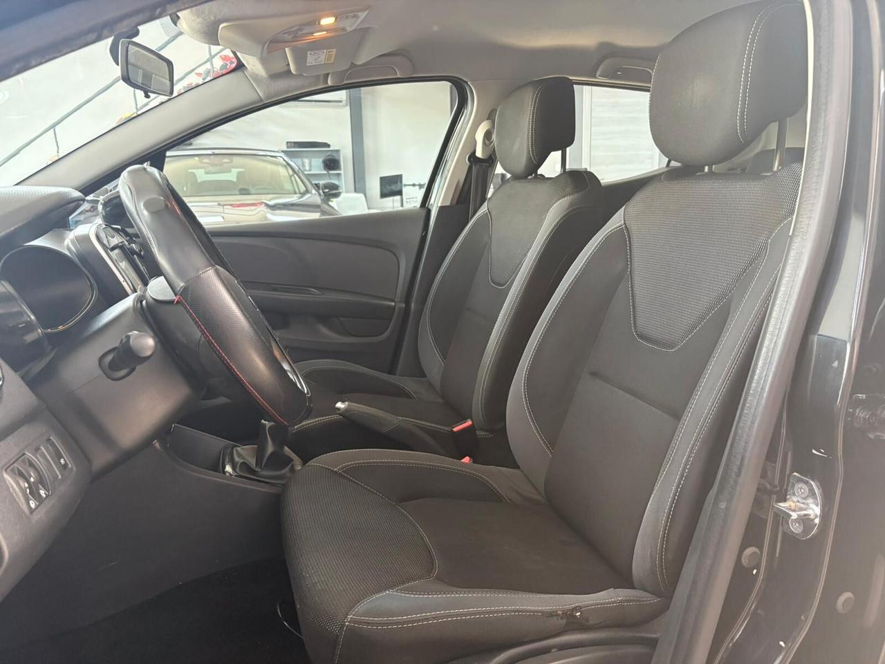 Renault Clio dCi 8V 75 CV 5 porte Moschino Life