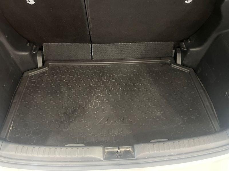 Toyota Yaris Yaris 1.5h Active