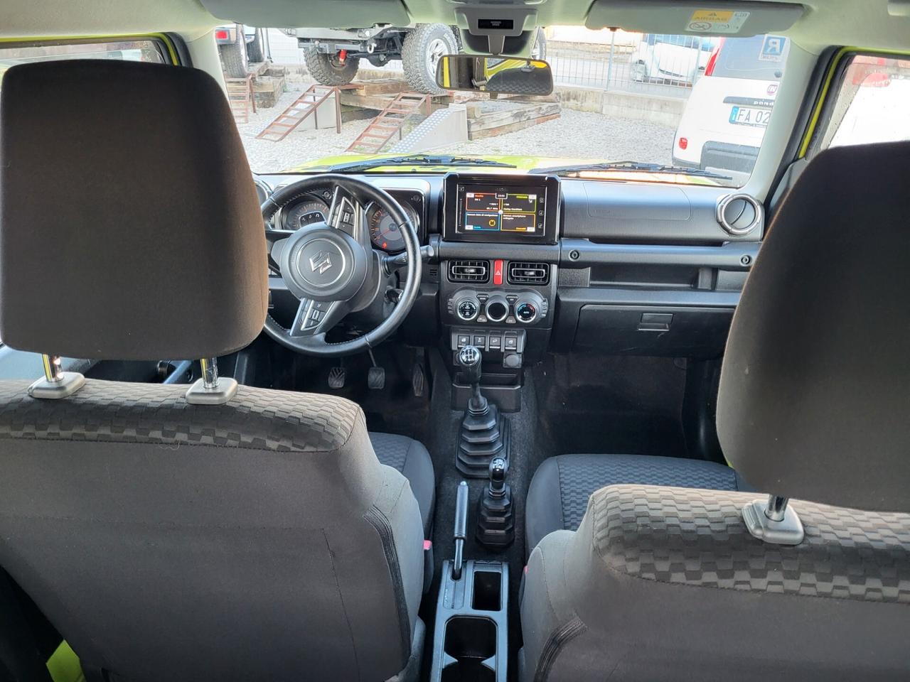 Suzuki Jimny 1.5 5MT Top