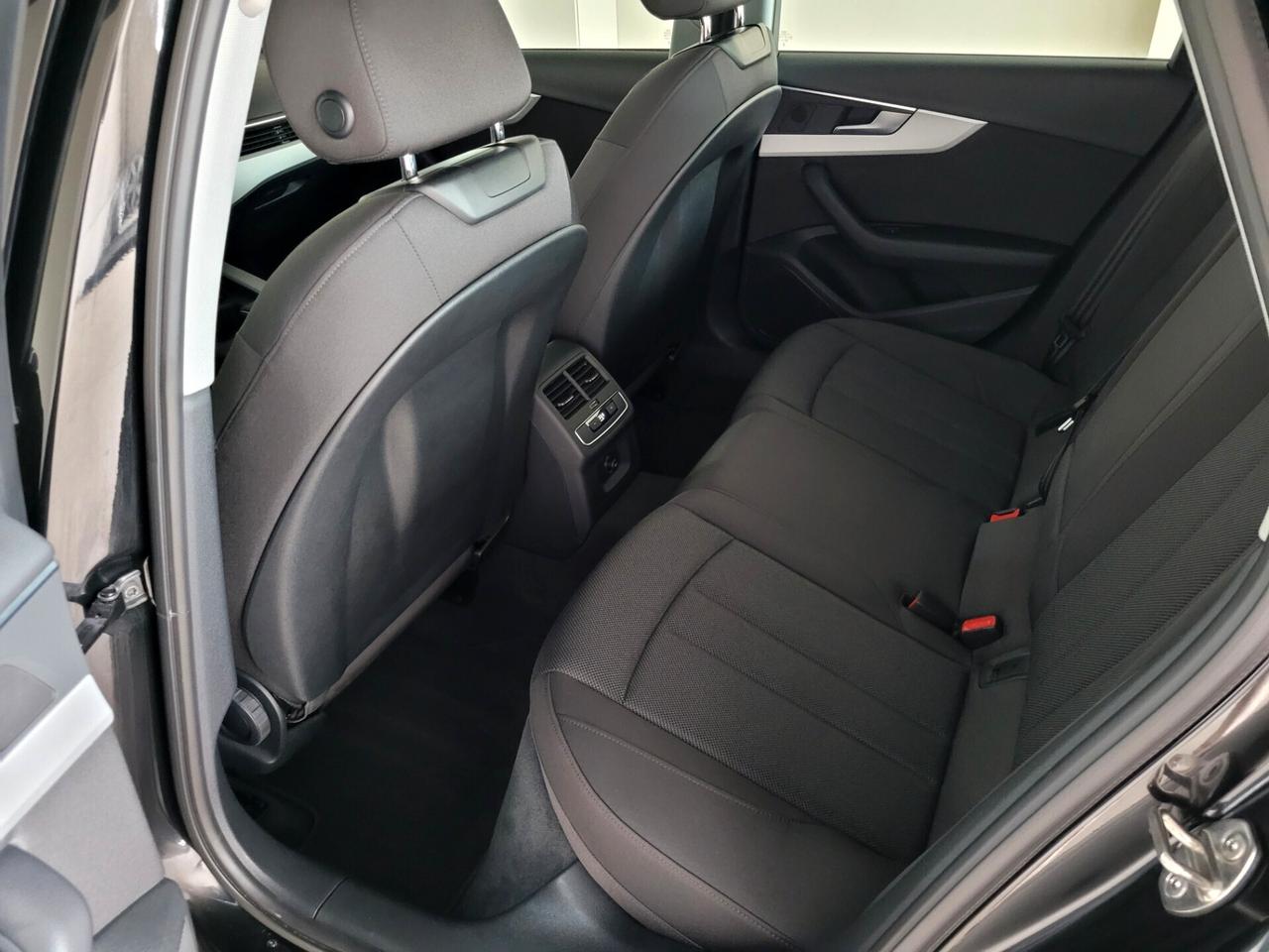 Audi A4 AVANT 35TDI MHEV S TRONIC FULL-LED NAVI CARPLAY