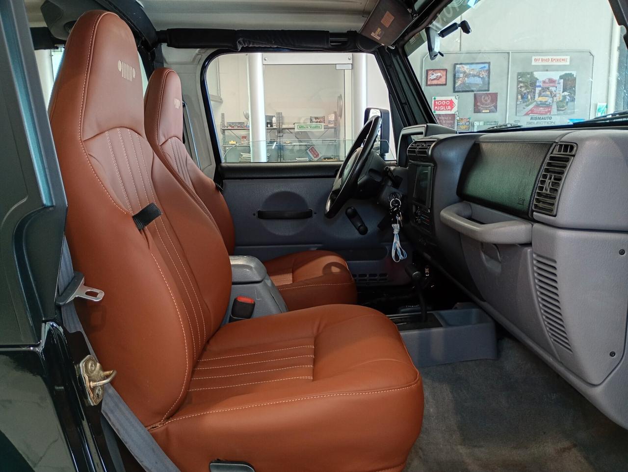 Jeep Wrangler 4.0 cat Hard top (EU)