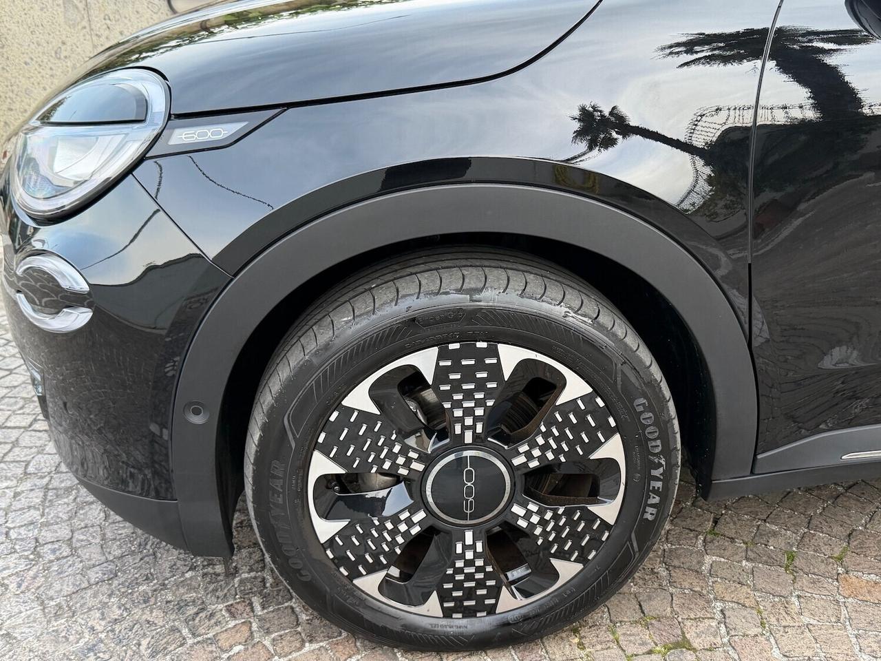 Fiat 600 Hybrid 110 CV DCT MHEV La Prima