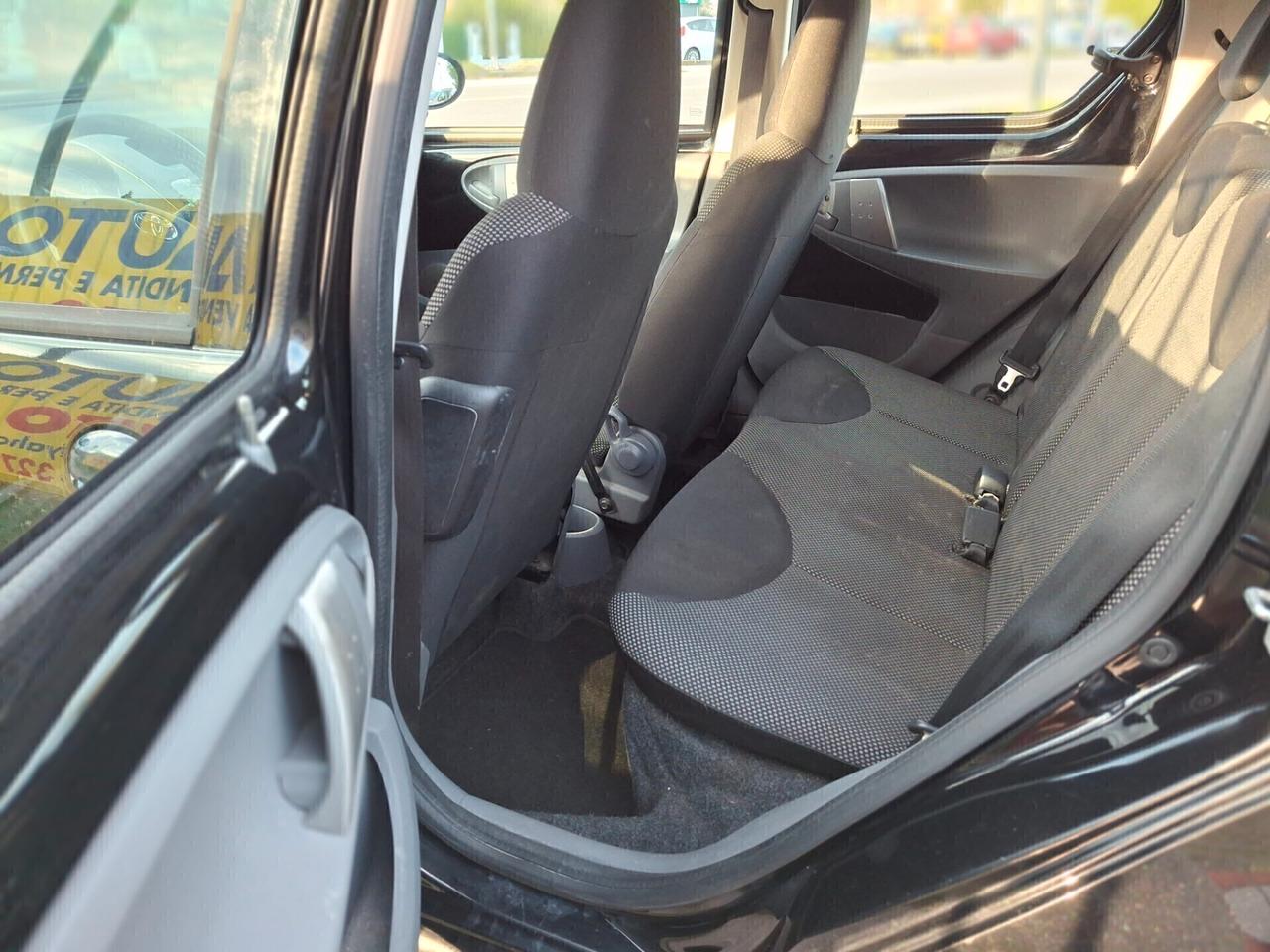 Toyota Aygo 1.0 12V VVT-i 5 porte