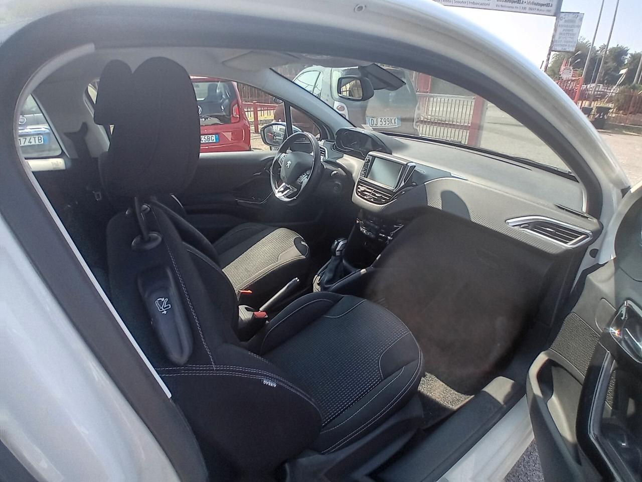 Peugeot 208 1.2 82cv Allure finanzio