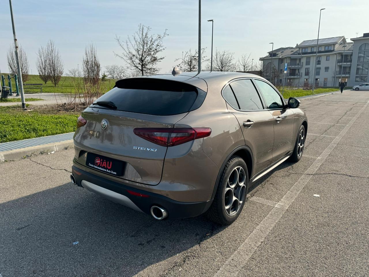 Alfa Romeo Stelvio 2.2 Turbodiesel 150 CV auto (da 307 € al mese)