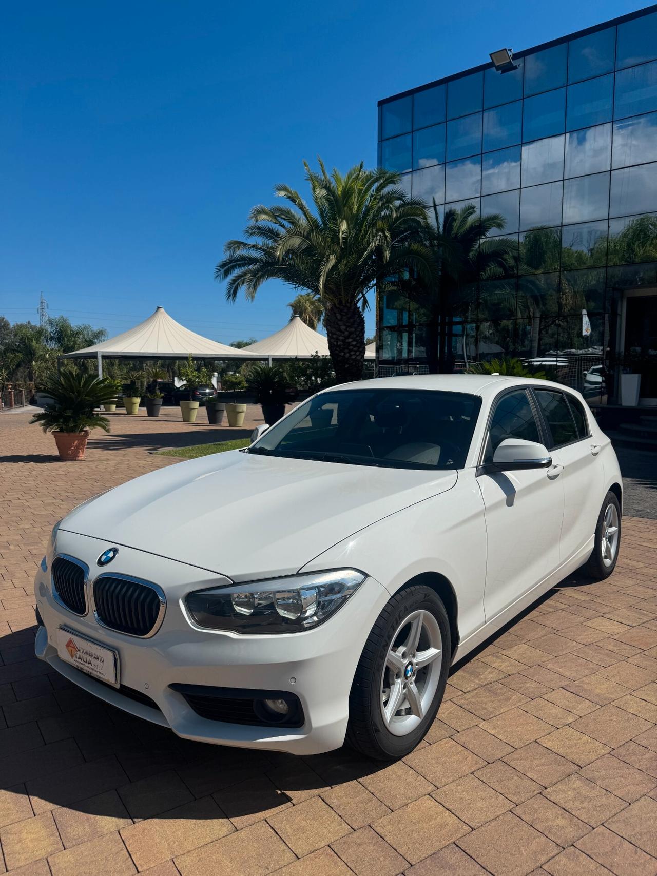 Bmw 116 116d 5p. Urban