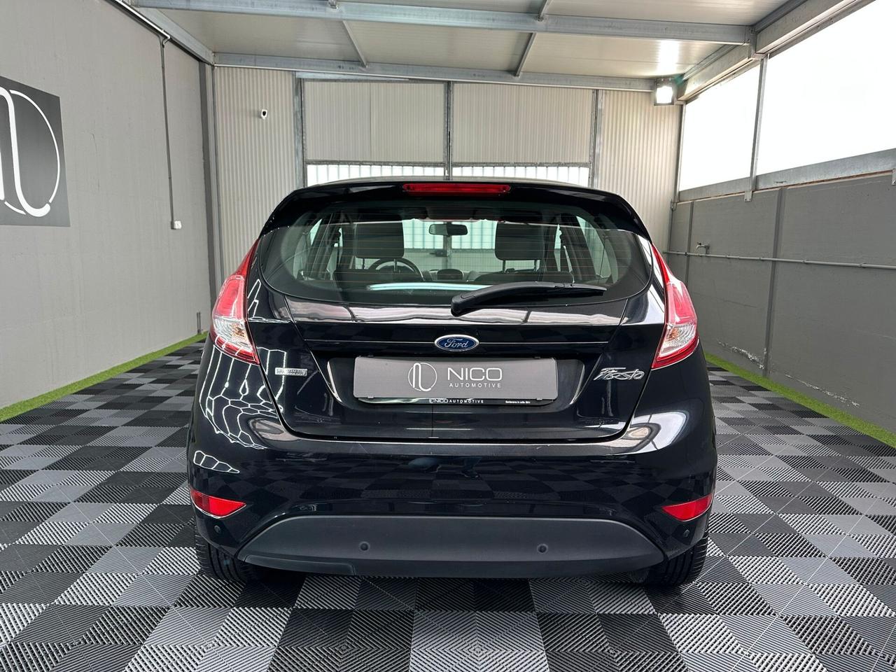 Ford Fiesta 1.5 TDCi 75CV 5 porte Titanium