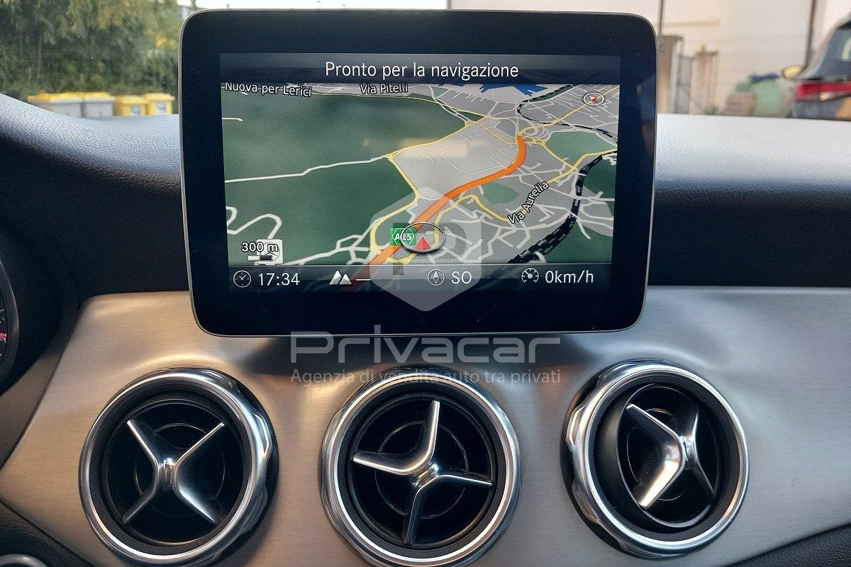 MERCEDES GLA 200 d Automatic Premium