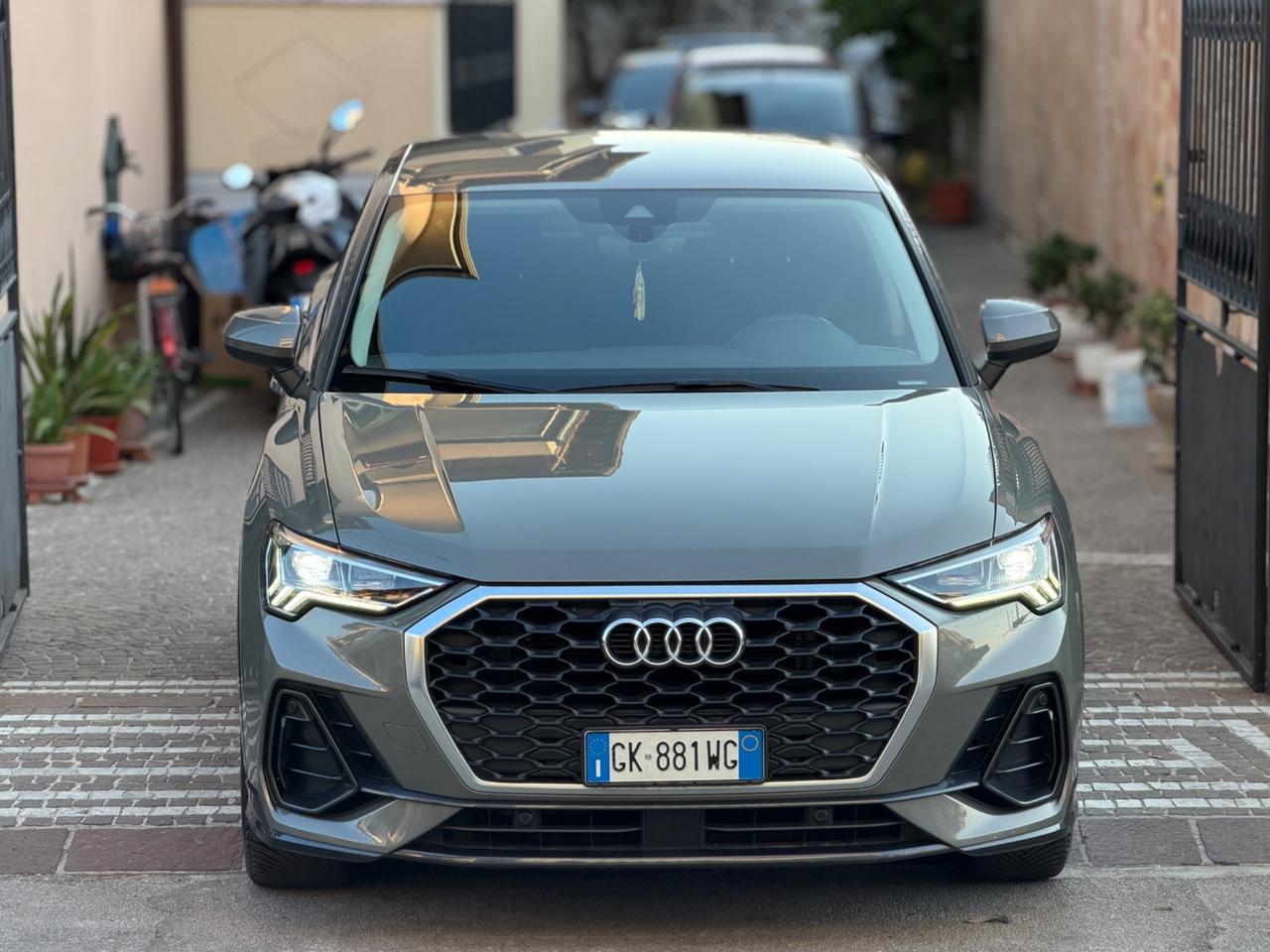 Audi Q3 35 TDI S tronic Business Advanced