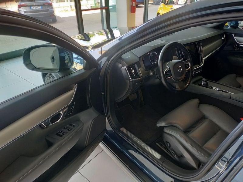 Volvo V90 Cross Country B4 (d) AWD Geatronic Business Pro Line