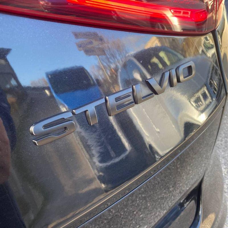 Alfa Romeo Stelvio 2.9 Bi-Turbo V6 510 CV AT8 Quadrifoglio