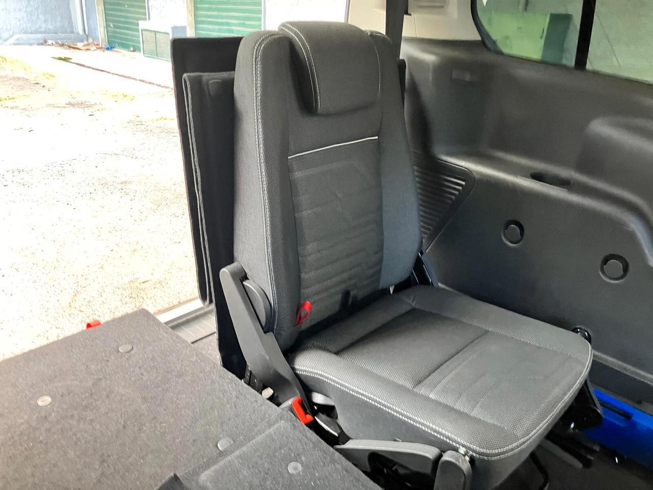 Ford Tourneo Connect7 1.5 TDCi 120cv aut Titanium