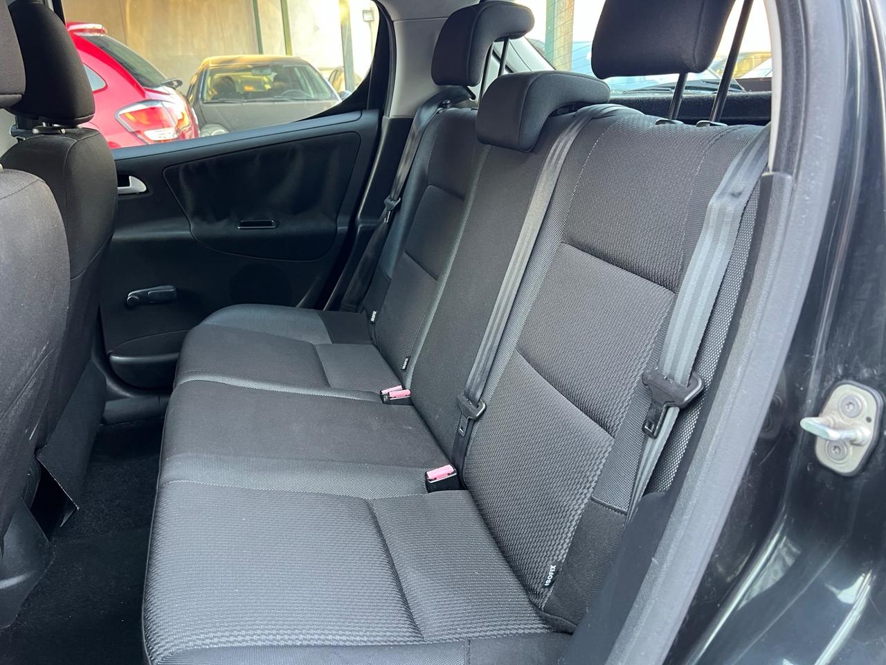 Peugeot 207 1.4 8V 75CV 5p. GPL
