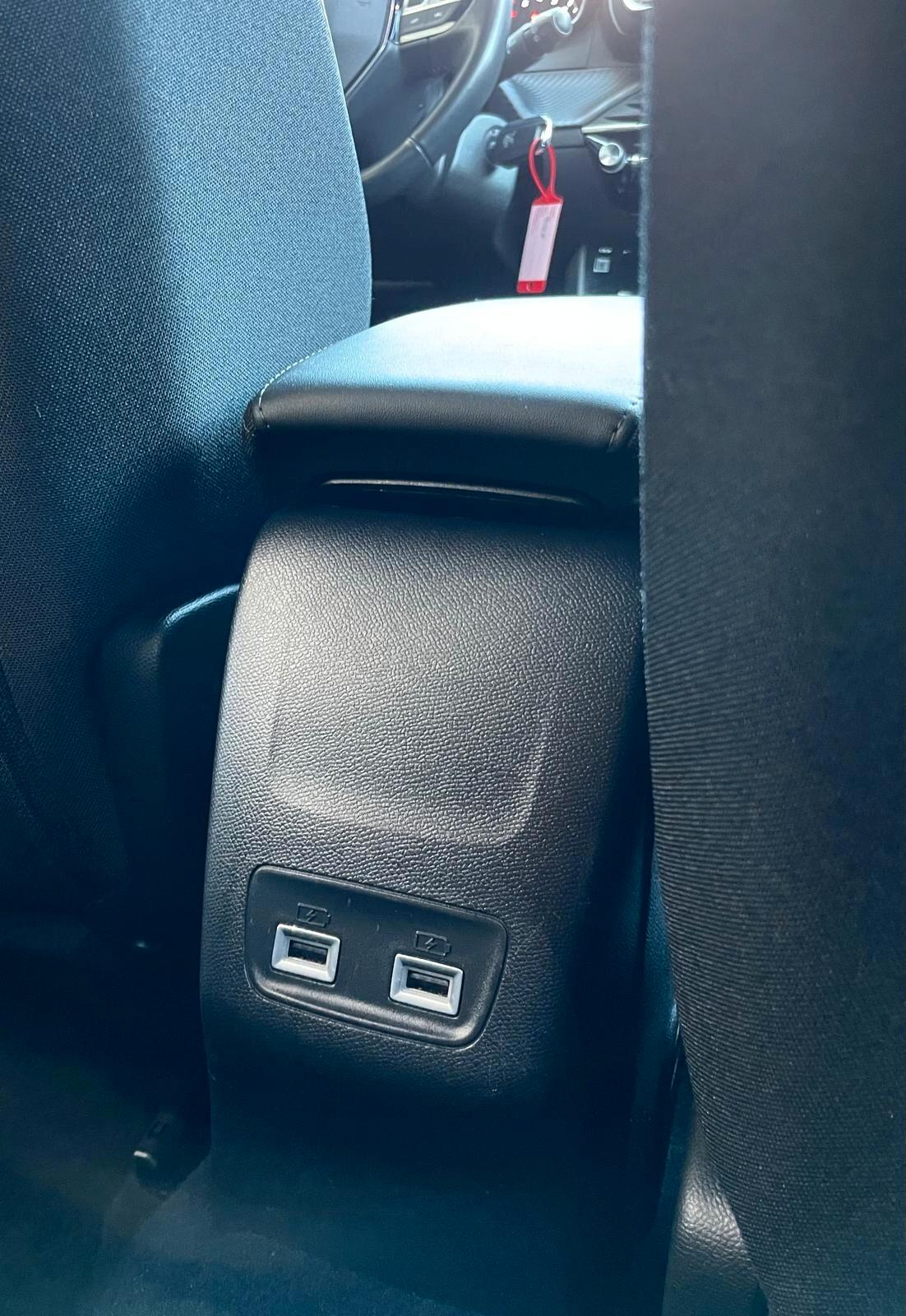 Peugeot 2008 BlueHDi 110 S&S Allure 2022